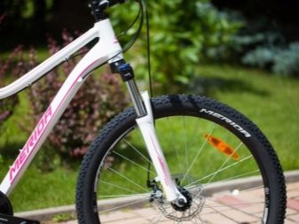 Жіночі гірські велосипеди: рейтинг кращих моделей. Як вибрати для дівчини? Огляд бренду Merida та інших гірських велосипедів для жінок