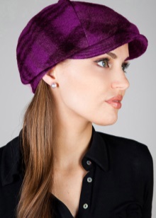Жіночі кепки (133 фото): модні шапки з фетру та шкіри, з маленьким козирком, гаврош, теплі шуби і з мутона, жокейка