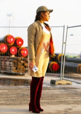 Жіночі кепки (133 фото): модні шапки з фетру та шкіри, з маленьким козирком, гаврош, теплі шуби і з мутона, жокейка