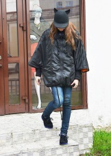 Жіночі кепки (133 фото): модні шапки з фетру та шкіри, з маленьким козирком, гаврош, теплі шуби і з мутона, жокейка