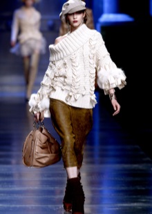 Жіночі кепки (133 фото): модні шапки з фетру та шкіри, з маленьким козирком, гаврош, теплі шуби і з мутона, жокейка