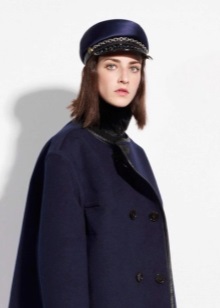 Жіночі кепки (133 фото): модні шапки з фетру та шкіри, з маленьким козирком, гаврош, теплі шуби і з мутона, жокейка