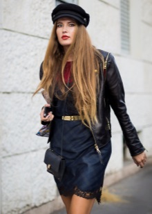 Жіночі кепки (133 фото): модні шапки з фетру та шкіри, з маленьким козирком, гаврош, теплі шуби і з мутона, жокейка