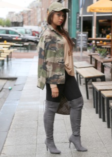 Жіночі кепки (133 фото): модні шапки з фетру та шкіри, з маленьким козирком, гаврош, теплі шуби і з мутона, жокейка