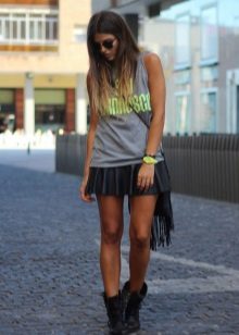 Жіночі літні черевики (53 фото): моделі з високим берцем, трекінгові, з відкритим носом на літо і на шнурках, шкіряні