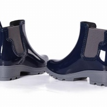 Жіночі лаковані черевики (64 фото): лакові сині та рожеві зимові модні моделі 2020