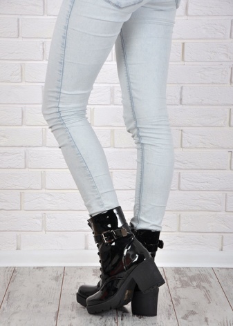 Жіночі лаковані черевики (64 фото): лакові сині та рожеві зимові модні моделі 2020