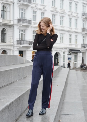 Жіночі лаковані черевики (64 фото): лакові сині та рожеві зимові модні моделі 2020