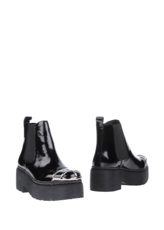 Жіночі лаковані черевики (64 фото): лакові сині та рожеві зимові модні моделі 2020