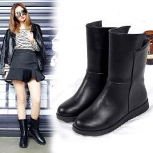 Жіночі напівчобітки (76 фото): з чим носити білі, червоні і інших кольорів, гумові і шкіряні, спортивні моделі без каблука і інші?