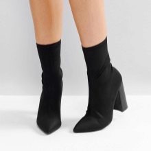 Жіночі напівчобітки (76 фото): з чим носити білі, червоні і інших кольорів, гумові і шкіряні, спортивні моделі без каблука і інші?