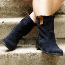 Жіночі напівчобітки (76 фото): з чим носити білі, червоні і інших кольорів, гумові і шкіряні, спортивні моделі без каблука і інші?