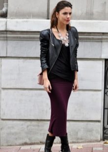 Жіночі напівчобітки (76 фото): з чим носити білі, червоні і інших кольорів, гумові і шкіряні, спортивні моделі без каблука і інші?