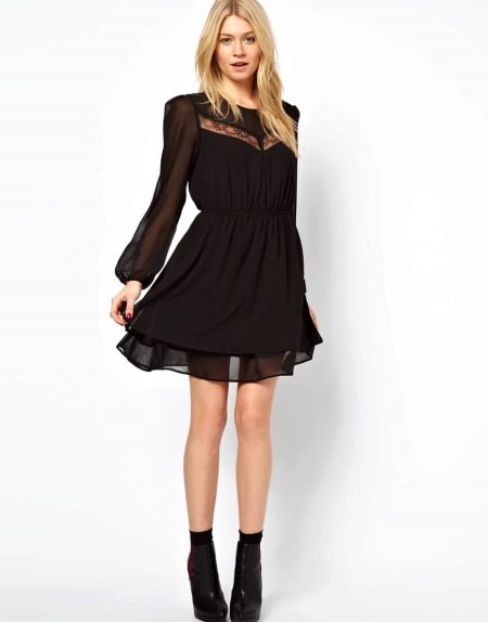 Жіночі напівчобітки (76 фото): з чим носити білі, червоні і інших кольорів, гумові і шкіряні, спортивні моделі без каблука і інші?