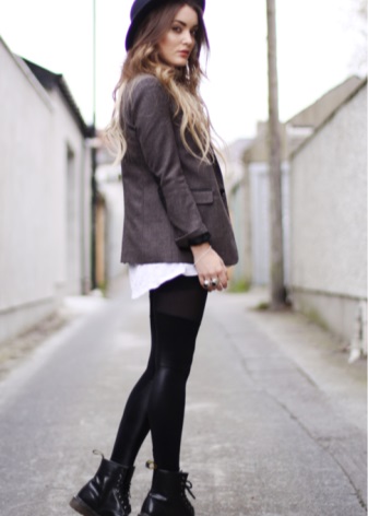 Жіночі осінні черевики (94 фото): модні шкіряні моделі 2020 без каблука, на платформі і на тракторній підошві, чорні лакові