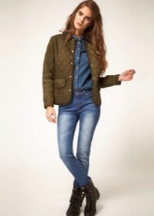 Жіночі осінні черевики (94 фото): модні шкіряні моделі 2020 без каблука, на платформі і на тракторній підошві, чорні лакові