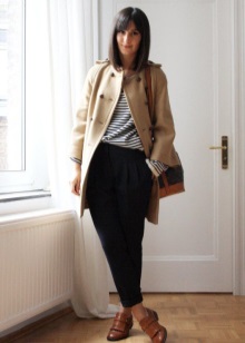 Жіночі осінні туфлі (66 фото): на низькому каблуці на осінь, модні моделі на товстій підошві без каблука 2020, з чим їх носити