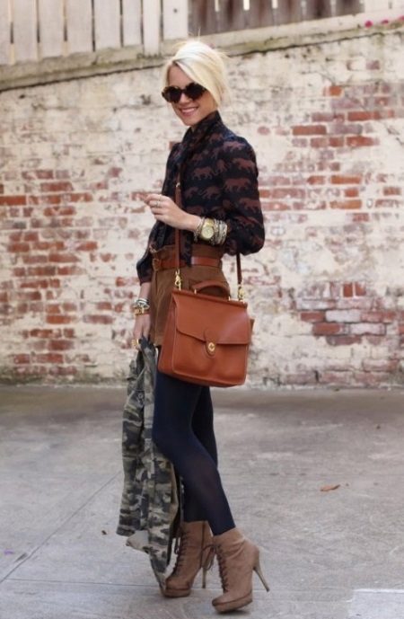 Жіночі осінні туфлі (66 фото): на низькому каблуці на осінь, модні моделі на товстій підошві без каблука 2020, з чим їх носити