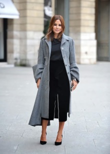 Жіночі осінні туфлі (66 фото): на низькому каблуці на осінь, модні моделі на товстій підошві без каблука 2020, з чим їх носити