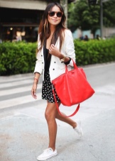 Жіночі шкіряні сумки (114 фото): моделі з натуральної шкіри від Prado, Francesco Marconi та інших брендів, чорні і з крокодила