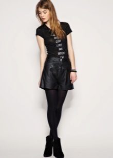 Жіночі шорти 2020 (183 фото): модні довгі і короткі для фітнесу, трикотажні і вовняні, червоні, чорні та білі