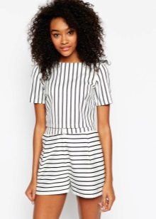 Жіночі шорти 2020 (183 фото): модні довгі і короткі для фітнесу, трикотажні і вовняні, червоні, чорні та білі