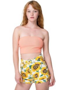 Жіночі шорти 2020 (183 фото): модні довгі і короткі для фітнесу, трикотажні і вовняні, червоні, чорні та білі