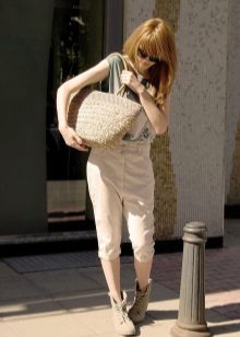 Жіночі шорти 2020 (183 фото): модні довгі і короткі для фітнесу, трикотажні і вовняні, червоні, чорні та білі