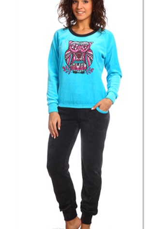 жіночі Велюрові спортивні костюми (95 фото): костюми великих розмірів з велюру, брендові та зі стразами, в чорному кольорі