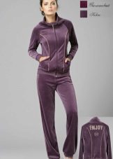 жіночі Велюрові спортивні костюми (95 фото): костюми великих розмірів з велюру, брендові та зі стразами, в чорному кольорі