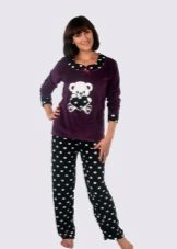 жіночі Велюрові спортивні костюми (95 фото): костюми великих розмірів з велюру, брендові та зі стразами, в чорному кольорі