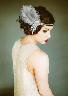 Жіночі зачіски 40-х років (34 фото): як зробити зачіску, яка була в моді в 40-х роках? Які зачіски були популярні в СРСР?