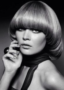 Жіночі зачіски 70-х років (37 фото): мода на зачіски і стрижки в СРСР. Як зробити укладку на короткі волосся?