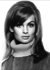 Жіночі зачіски 70-х років (37 фото): мода на зачіски і стрижки в СРСР. Як зробити укладку на короткі волосся?