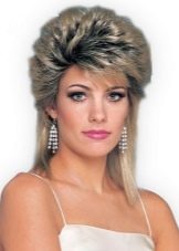 Жіночі зачіски 80-х років (41 фото): укладання в стилі «диско», історія моди зачісок СРСР, об’ємні зачіски на короткі волосся