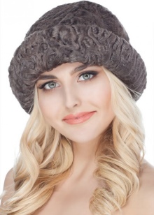 Жіночі зимові чоботи (61 фото): валяні повстяні і хутряні шуби з полями і інші моделі 2020, як носити з шубою