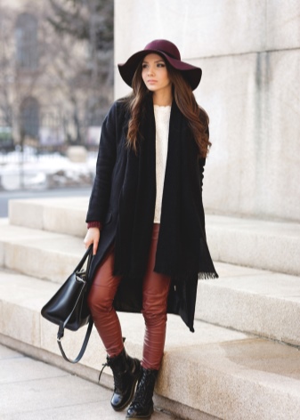 Жіночі зимові чоботи (61 фото): валяні повстяні і хутряні шуби з полями і інші моделі 2020, як носити з шубою