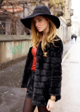 Жіночі зимові чоботи (61 фото): валяні повстяні і хутряні шуби з полями і інші моделі 2020, як носити з шубою