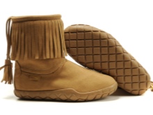 Жіночі зимові спортивні чоботи (76 фото): теплі моделі для зими з Фінляндії, взуття фірми Nike і Puma