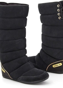 Жіночі зимові спортивні чоботи (76 фото): теплі моделі для зими з Фінляндії, взуття фірми Nike і Puma