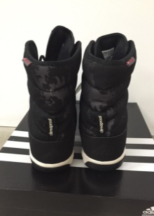 Жіночі зимові спортивні чоботи (76 фото): теплі моделі для зими з Фінляндії, взуття фірми Nike і Puma