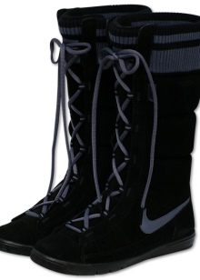 Жіночі зимові спортивні чоботи (76 фото): теплі моделі для зими з Фінляндії, взуття фірми Nike і Puma