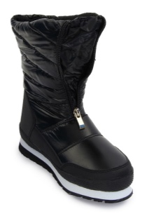 Жіночі зимові спортивні чоботи (76 фото): теплі моделі для зими з Фінляндії, взуття фірми Nike і Puma