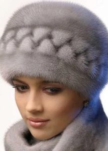 Жіноча норкова шапка (85 фото): модні фасони 2020 з блакитної норки, скільки коштують, боярка, моделі з стриженої норки