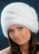 Жіноча норкова шапка (85 фото): модні фасони 2020 з блакитної норки, скільки коштують, боярка, моделі з стриженої норки
