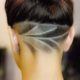 Жіноча стрижка з виголеним потилицею (41 фото): модні зачіски з голеною потилицею для дівчат з короткими і довгими волоссям