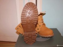 Жіноча зимова взуття Timberland (42 фото): черевики на натуральному хутрі, теплі кросівки та інші. З чим носити їх дівчатам взимку?
