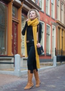 Жіноча зимова взуття Timberland (42 фото): черевики на натуральному хутрі, теплі кросівки та інші. З чим носити їх дівчатам взимку?