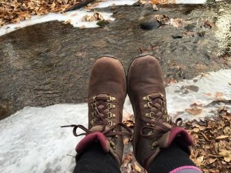 Жіноче взуття Timberland (45 фото): рожеві і чорні, білі тімберленди на підборах і без нього, розмірна сітка, сірі і сині