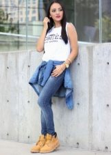 Жіноче взуття Timberland (45 фото): рожеві і чорні, білі тімберленди на підборах і без нього, розмірна сітка, сірі і сині